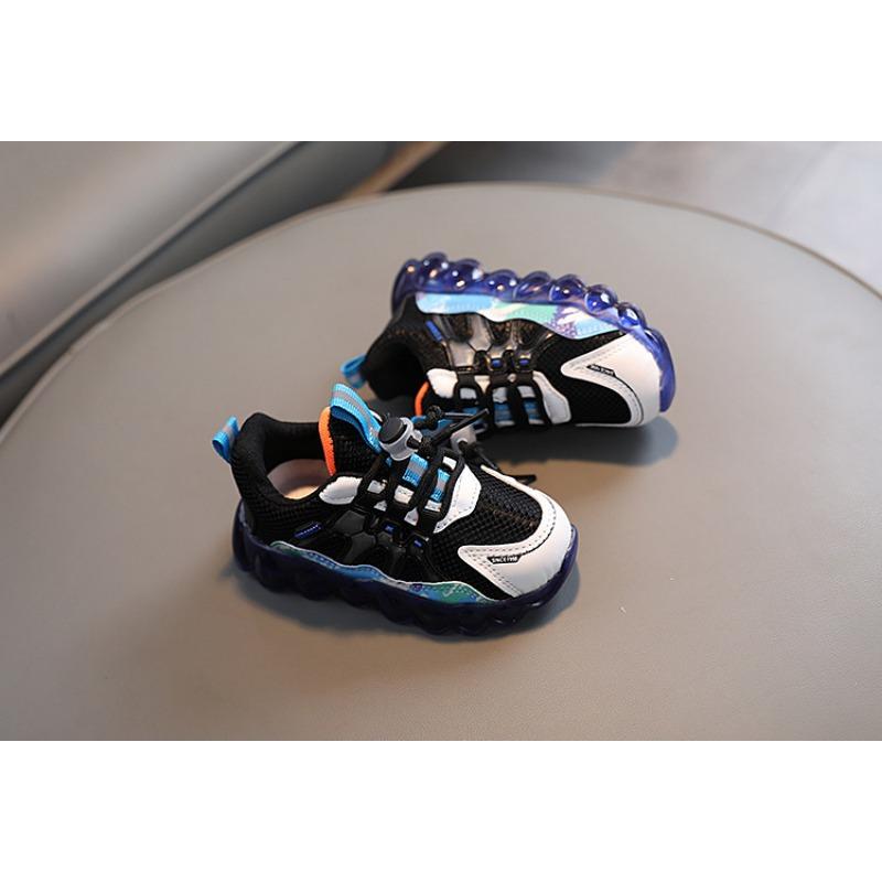 Kids Breathable Led Flashing Casual Sports Sneakers For Boys And Girls