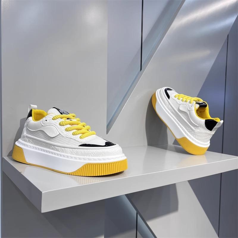 New Men's Simple and Lightweight Sneakers Thick soled Height Increasing Breathable Casual Running Shoes Zapatos para hombres