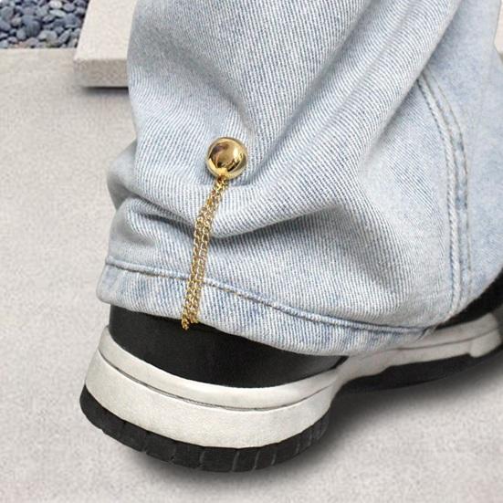 4 Pcs Magnetic Clothing Clips Multi-Function Pinless Brooch Shawl Clips Strong Magnetic Buckle with Chain for Clothes Slimming Accessories