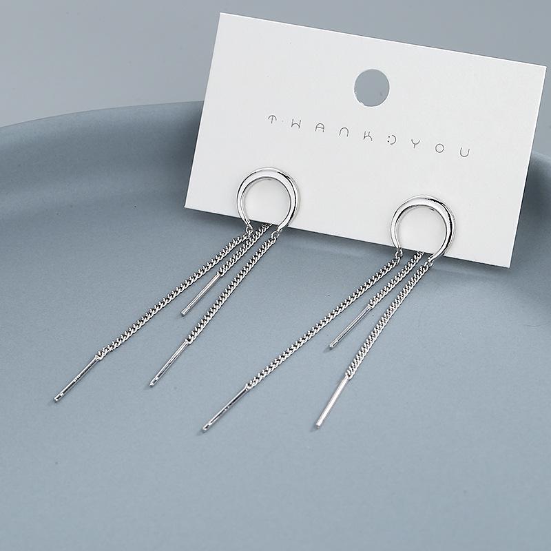 Curved Crescent Tassel Earrings: Moon Chain, Face-Slimming, Versatile Long Earrings for Women.