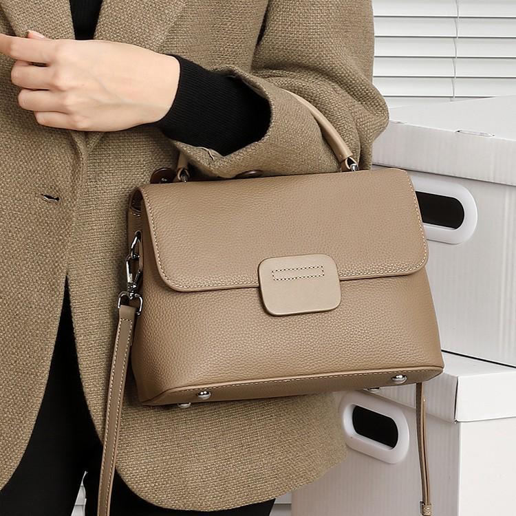 2024 Retro Cowhide Shoulder Crossbody Bag for Women