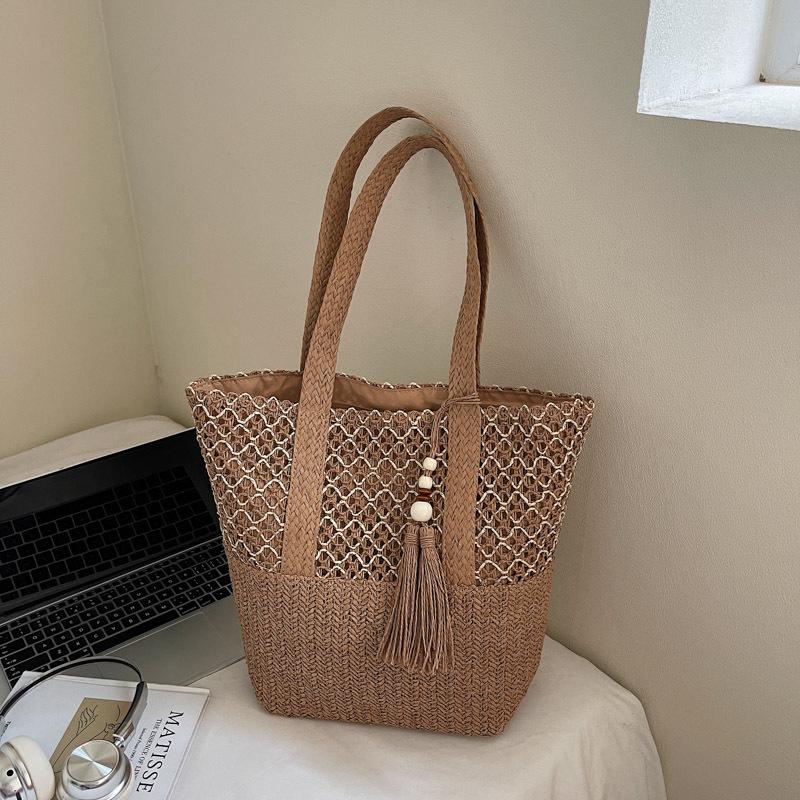 

Niche summer fashion pastoral straw bag women s bag 2025 new large-capacity shoulder bag underarm bucket bag темно-коричневого