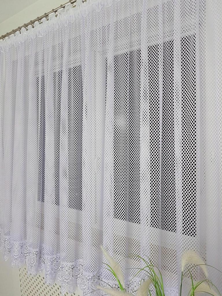 Ready-made curtain 400x160 cm made of mesh - straight