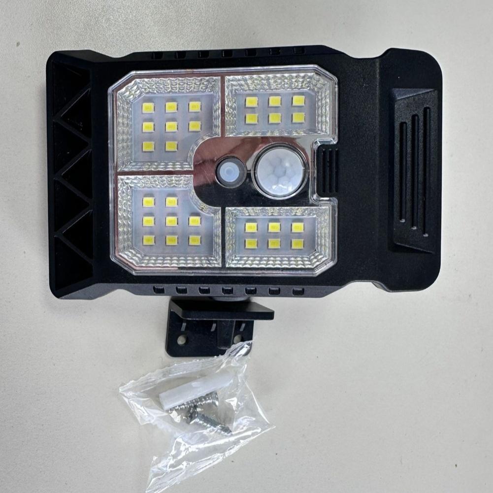 Solar Powered Clamp Light Waterproof Outdoor Use for Garden Camping Lighting