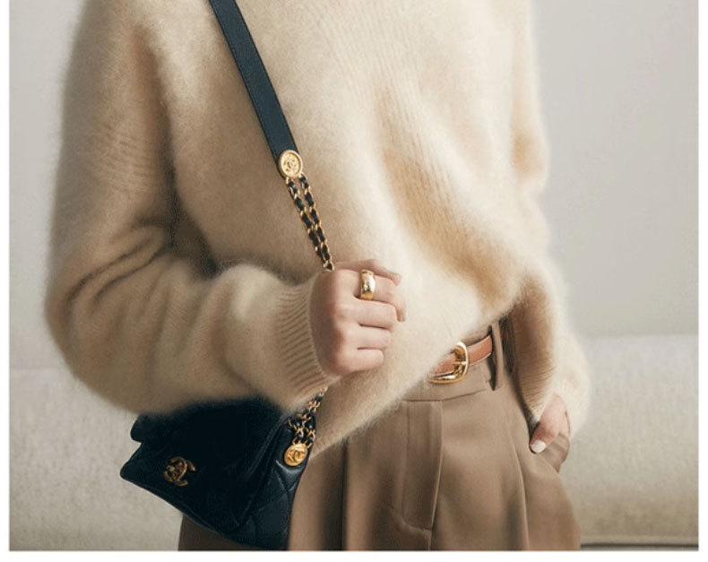 Women's High-End French V-Neck Sweater – Soft, Long-Sleeved, Solid Color Knitwear for Autumn & Winter, Loose Fit, Trendy Style.