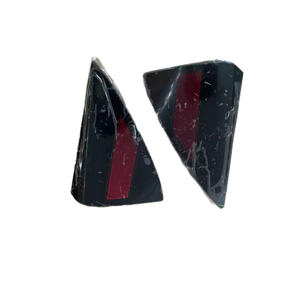 Tesla Model 3 Taillight Triangle Right Trim Panel (2021+)