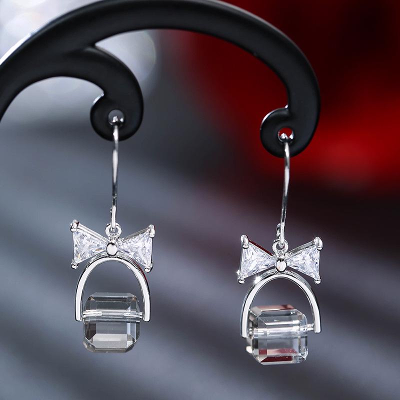Elegant Crystal Rhinestone Square Dangle Earrings with Copper Studs платиновый