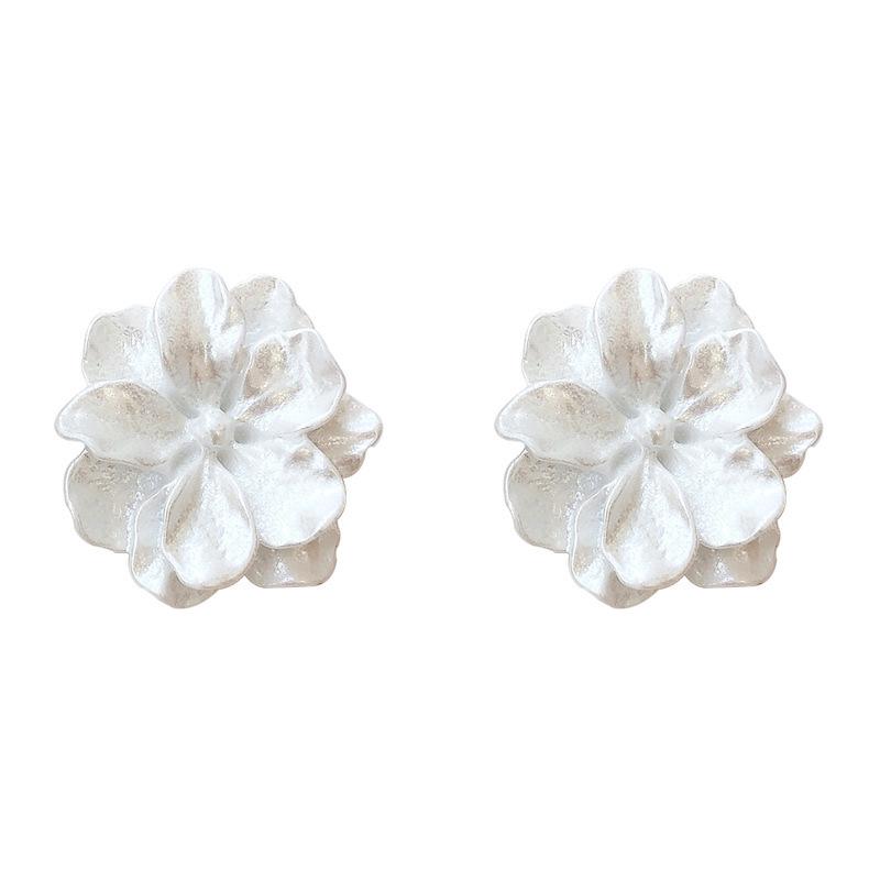 White Camellia Zhao Ruth Stud Earrings Super Fairy French Super Fairy Sweet and Gentle Stud Earrings Women's Exquisite Ear Jewelry
