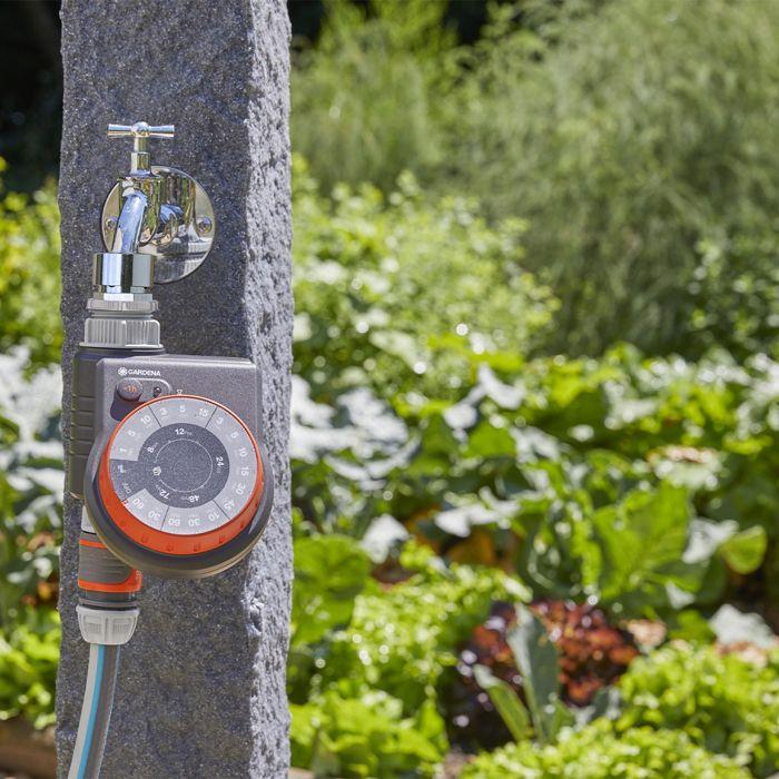 GARDENA Easy Watering Timer – Rotary Button – 9V Battery Not Included – Max Pressure 12 Bar – Water Resistant – (1887-20)