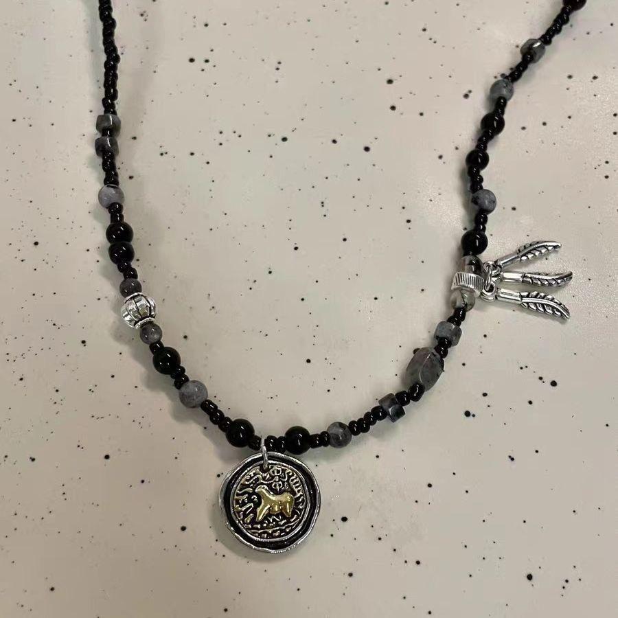 

Новое китайское швейцарское звериное круглое брендовое ожерелье с подвеской для женщин, черная плетеная веревка, бисерная цепочка на шею, легкая роскошная цепочка премиум-класса на ключицу для мужчин