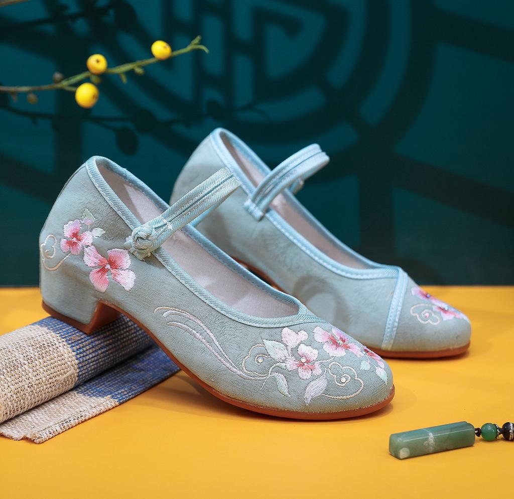 Linglan, the New Square Heel Is Matched with Cheongsam Hanfu Shoes, Ethnic Style Single Shoes, Embroidered Shoes.