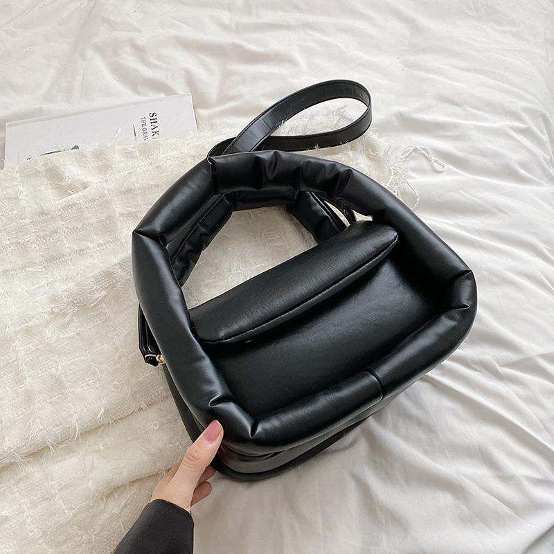 

Маленькая сумка женская новая модная портативная на плечо универсальная сумка-мессенджер чёрный