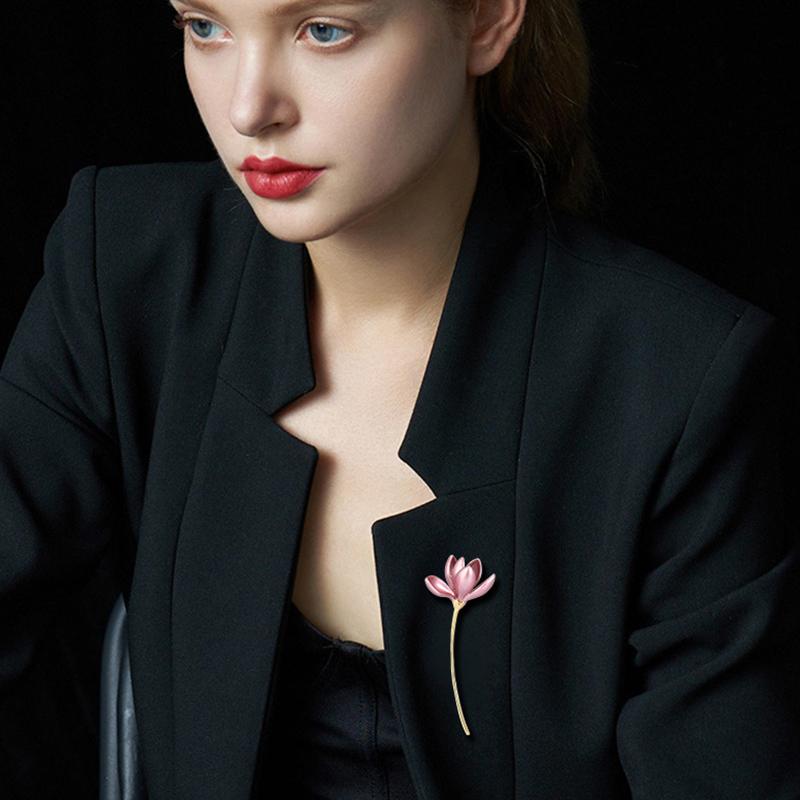 1PC Fixed Buckle Exquisite Lotus Brooch Multi-functional Alloy Elegance Gifts Suit Flower Understated Luxury Brooch Lightweight