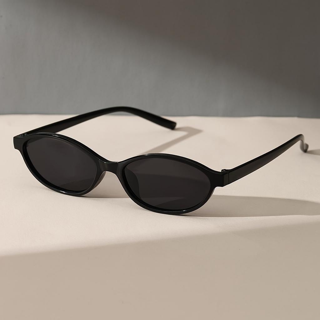 1pcs Women's Oval Plastic Frame Classic Fashion Glasses Versatile for Daily Wear & Special Occasions