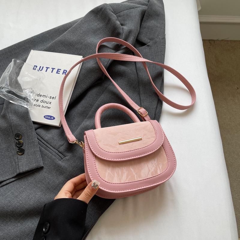 

Премиальная женская сумка в иностранном стиле 2025 года, универсальная сумка-мессенджер, модная портативная сумка-седло розовый