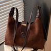 Today's popular fashion retro commuter bag women's autumn new simple messenger bag tote bag women