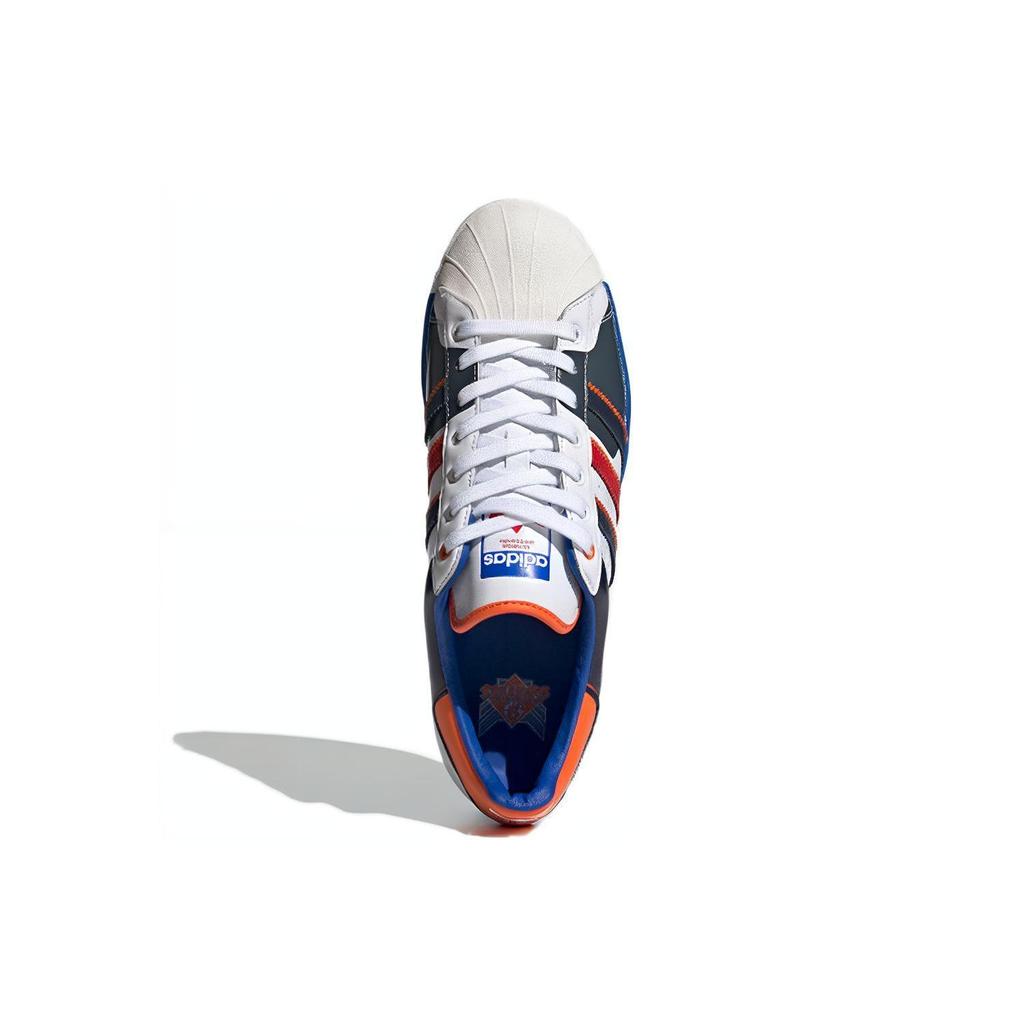 adidas Superstar