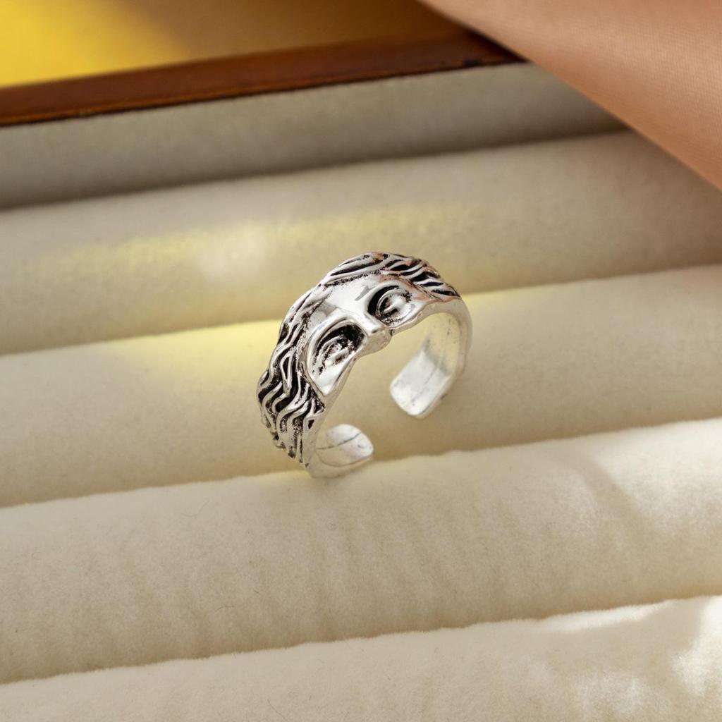 Venus Men's Exaggerated Cold-Style Half-Face Index Finger Ring - Fashionable European & American Open Ring