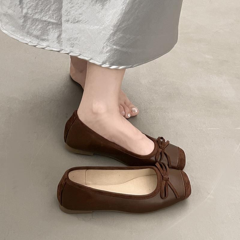 

Gentle thick heel high heels small fragrant wind shallow mouth new Chinese single shoes spring and summer French women s shoes medium heel one pedal 40