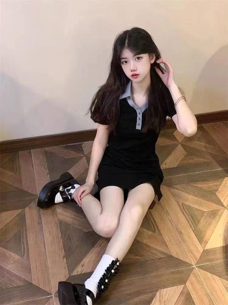 Contrasting color small black dress French polo collar dress women's summer new a-word split skirt small short skirt ins