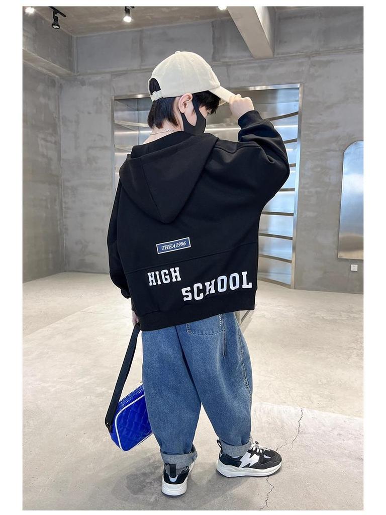 2025 Boys' & Girls' Stylish Sweatshirt: New Youth Autumn/Winter Street Style Top
