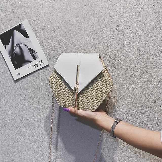 Summer Straw Bag Women Hexagon Chain Crossbody Bag Handmade Weaven Shoulder Bag Fashion Tassel Messenger Bag