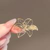 Simple Hollowed-out Floral Brooch for Women Exuding A Sense of High-end Fashion and Elegance It Is A Brooch Accessory for Suit Shirts