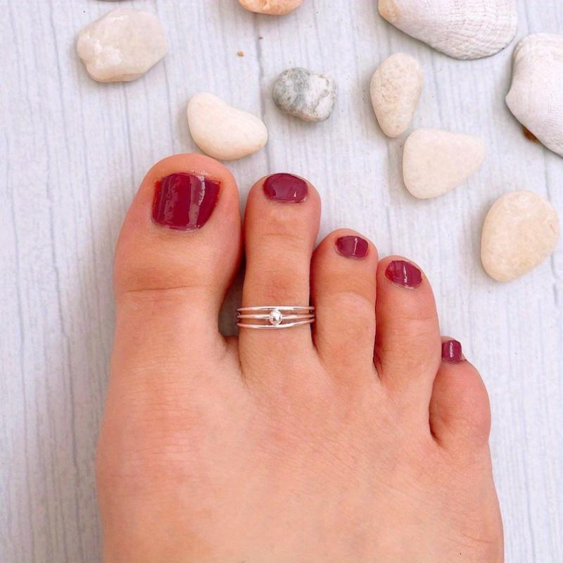 Modisches Design mit runden Perlen und Hohlperlen, umweltfreundliches Kupfermaterial, Zehenring für Damen, Schmuck für Strandpartys als Jubiläumsgeschenk