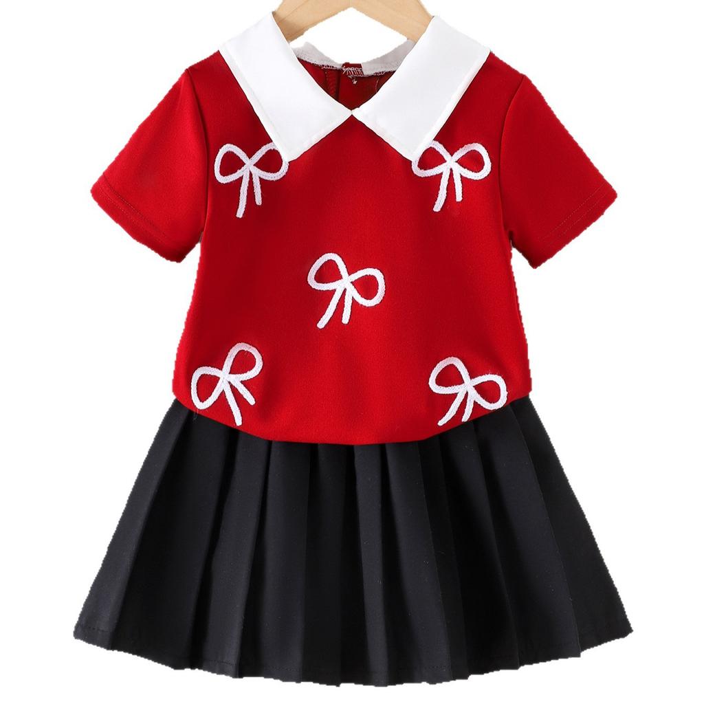 Girls' Fashionable Wine-red Outfit Summer Children's Princess Shirt and Black Pleated Skirt Set.