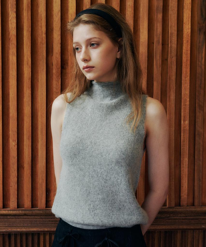 LOVEUSU Wool Halter Neck Sleeveless Knit (Gray)