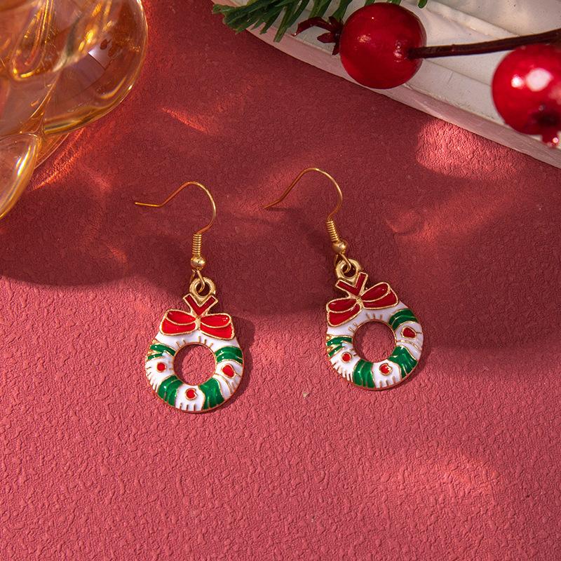 Europäische und amerikanische Weihnachts-Steckohrringe 1 Paar Kombinationsset Schneeflocke Elch Weihnachtsbaum Legierung Atmosphäre Ohrringe Ohrringe Schmuck