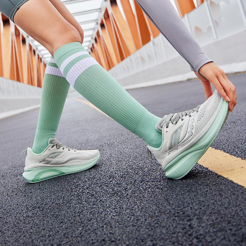 SAUCONY Omni 22 Fog Jade Women Sneakers Grey S10926-200