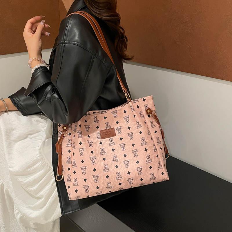 New Trendy and Fashionable Commuter Shoulder Armpit Bag Women's Casual Versatile Texture Portable Large-capacity Tote Bag