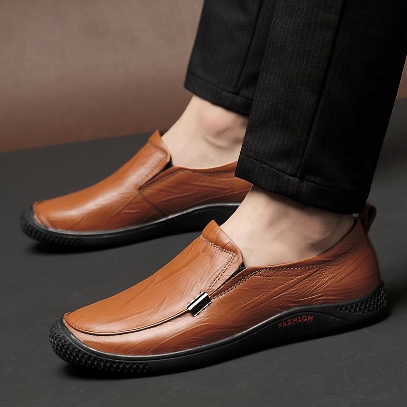 Newest High Quality Brand Men Shoes Genuine Leather Loafers Comfortable Spring Autumn Casual Slip On Outdoor Shoes Mens Sneakers