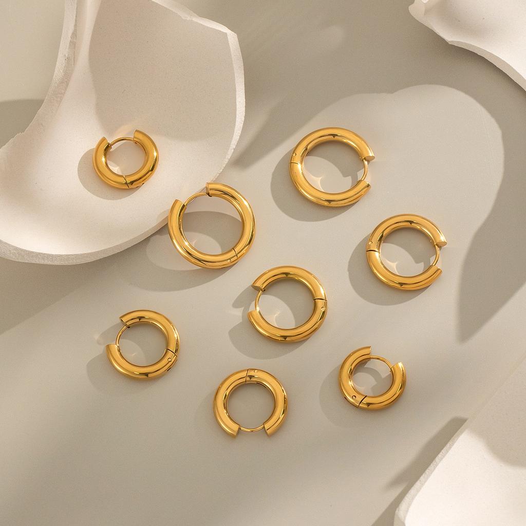 Yori Simple Versatile Classic Stainless Steel Hoop Earrings 18K Gold Plated Autumn Winter Style Waterproof Jewelry Gift