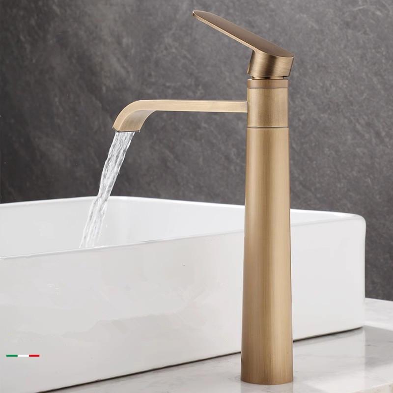 Basin Faucets Antique Bronze Bathroom Faucet Hot & Cold Brass Bathroom Sink Faucet Deck Mounted Lavotory Faucet Mixer Water Tap