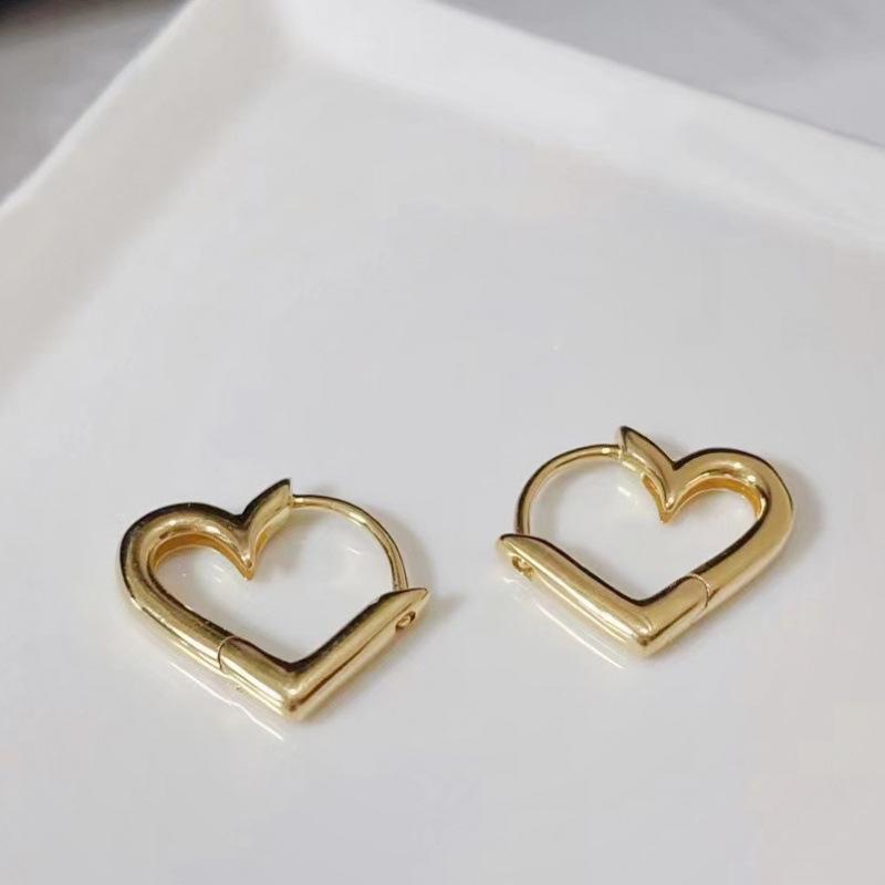 Korean Designer Heart Earrings: Elegant, Versatile Ear Cuffs & Clips for Women