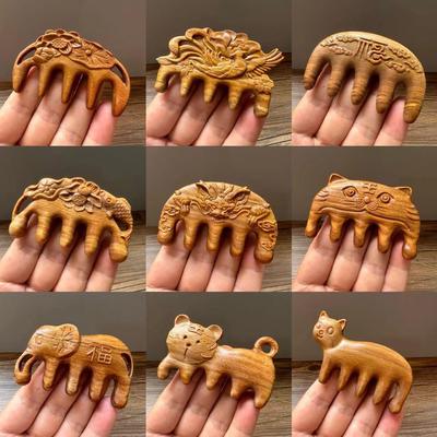 Grünes Sandelholz Geschnitzter Tragbarer Kopfhaut-Massagekamm für Frauen