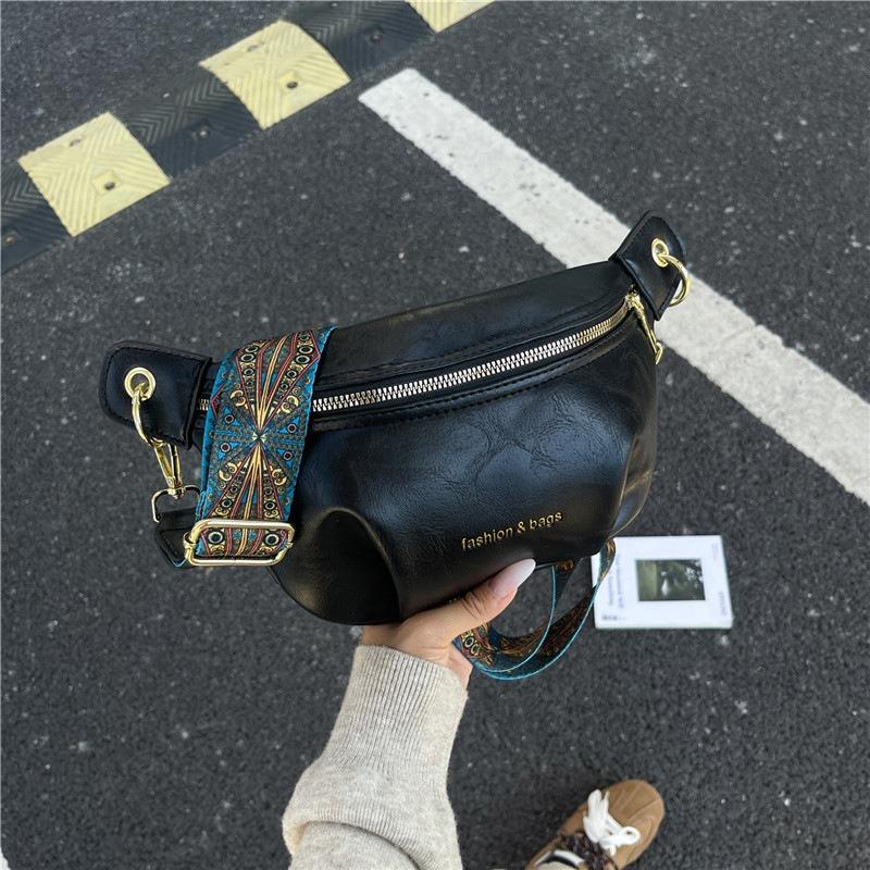Chest bag, fanny pack, women's autumn and winter versatile new broadband messenger bag, women's niche design bag