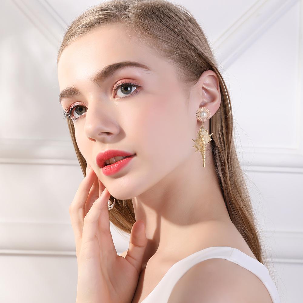 New Pearl Conch Earrings Personalized Fashion Women's Earrings Creative Alloy Holiday Party Girls Jewelry Gifts