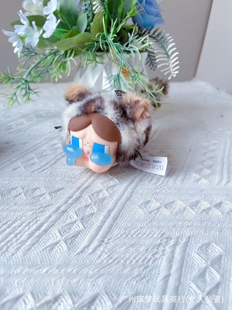 Cray Cat Plush Toy With Short Pile Fabric For Kids And Collectors