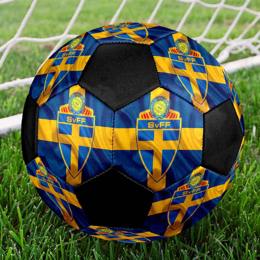 Pallone da calcio taglia 5 con logo della nazionale svedese, Cucito a macchina in PVC, Resistente e ad alto rimbalzo, Adatto a tutte le età, merchandising per tifosi, partite e uso all'aperto.