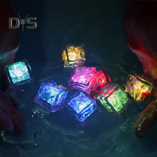 8 Adet Parlayan Banyo Küpleri Seti Deniz Hayvanı Grafikleri Çocuklar İçin Işıklı Banyo Oyuncağı Suyla Aktifleşen Duyusal Banyo Oyuncakları