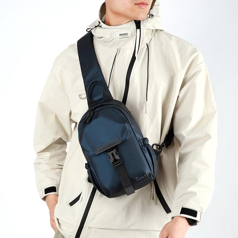 New Trend Breast Bag Men's Fashion Casual Crossbody Bag Men's Shoulder Backpack Premium Outdoor Anti-splashing Bag