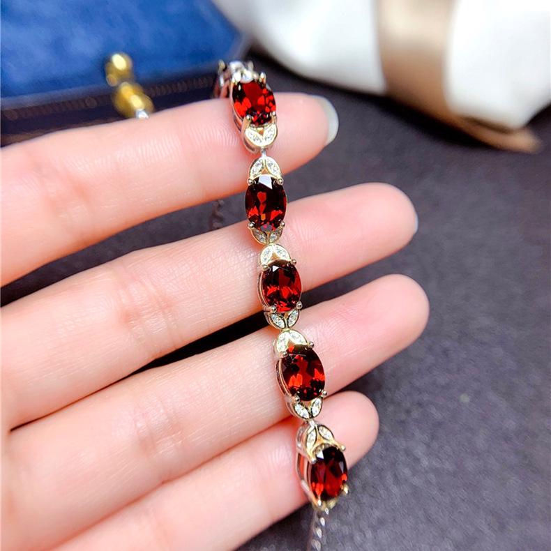 Pulsera de Piedra Preciosa Tono Rubí Chapada en Oro para Mujer: Joyería de Moda Favorita de los Influencers
