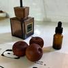 Creative Car Mounted Apple Aroma Diffuser Made of Wood for Home Use with High-Quality Natural Aroma Wood Diffuser for Indoor Use