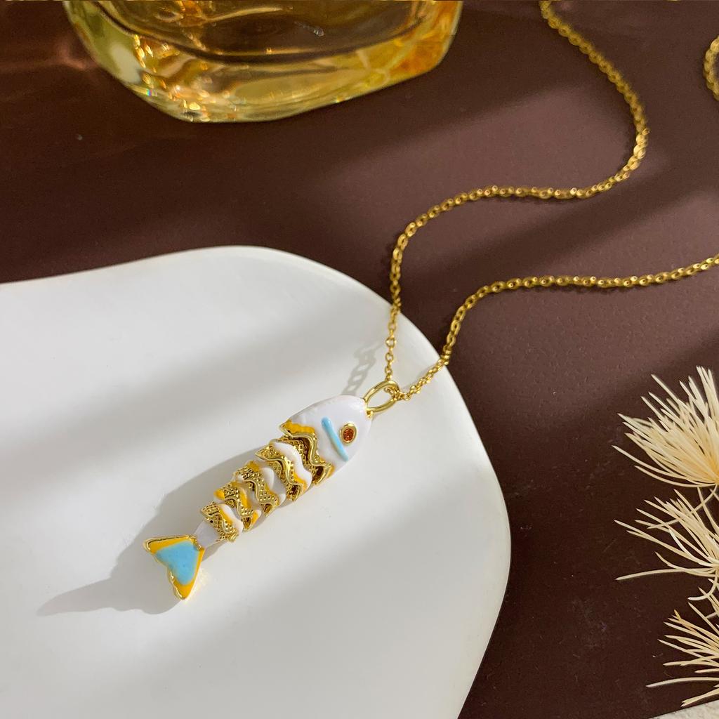 Necklace Movable Fish Necklace Enamel National Style Advanced Sense Does Not Fade Collarbone Chain