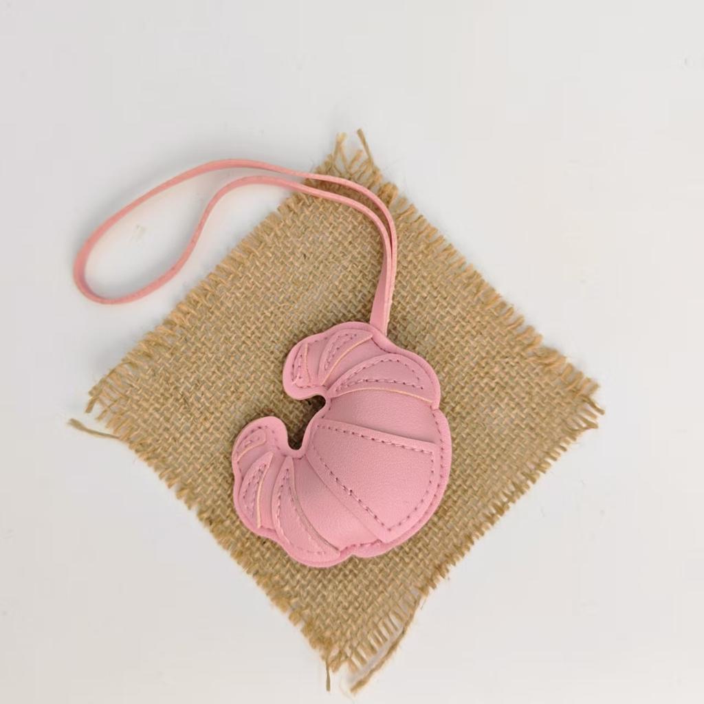 Creative Cow Horn Leather Backpack Pendant Fashion Cute Patchwork Pink White Patch Keychain Clothing Luggage Matching Pendant