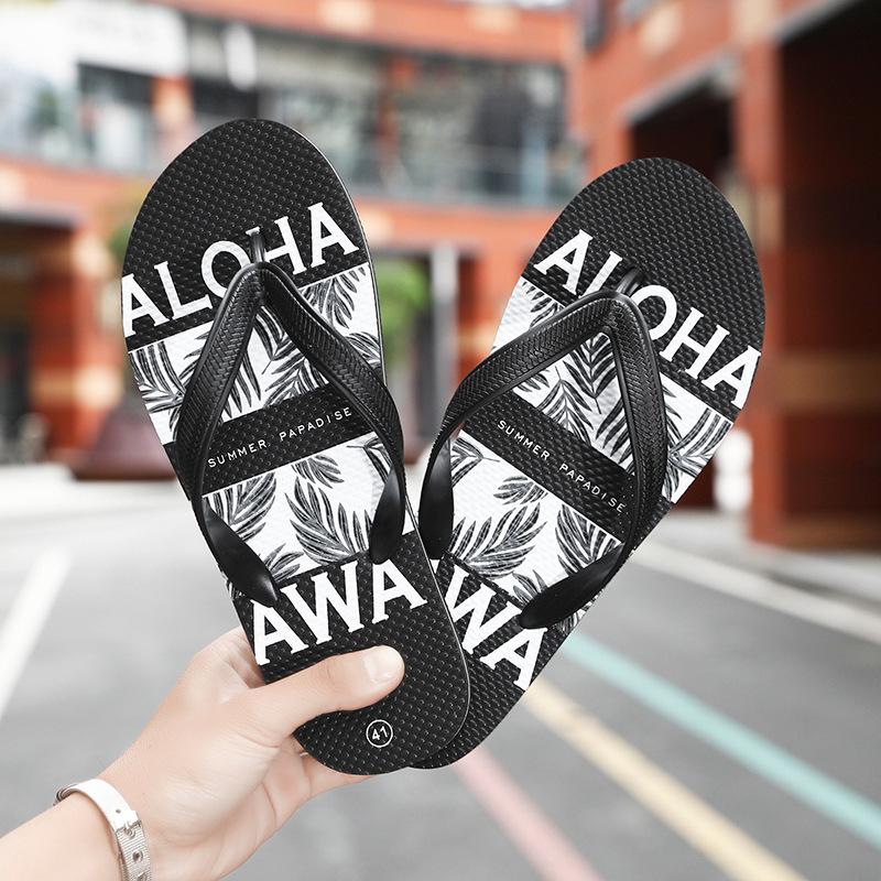 2025 flip-flops men's summer new indoor and outdoor sandals non-slip deodorant beach shoes pinch feet cold slippers
