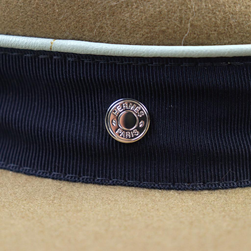Excellent HERMES Hat Serie Buttons, Leather, H Logo All-over Felt Lining Beige Cashmere 57 Used